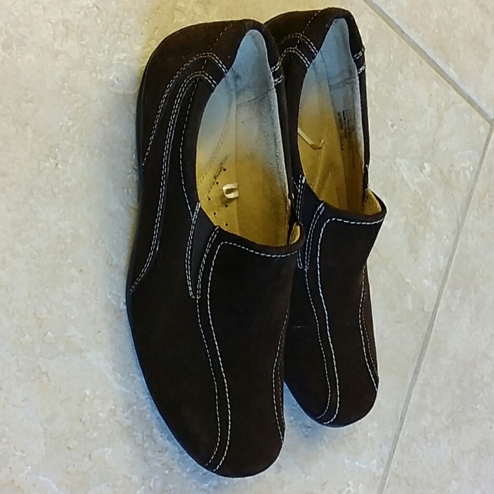 Shoes - Picture 2 of 2